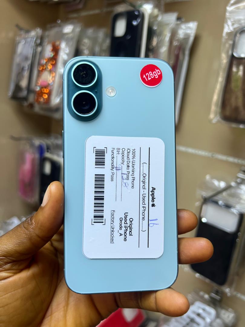 iPhone 16